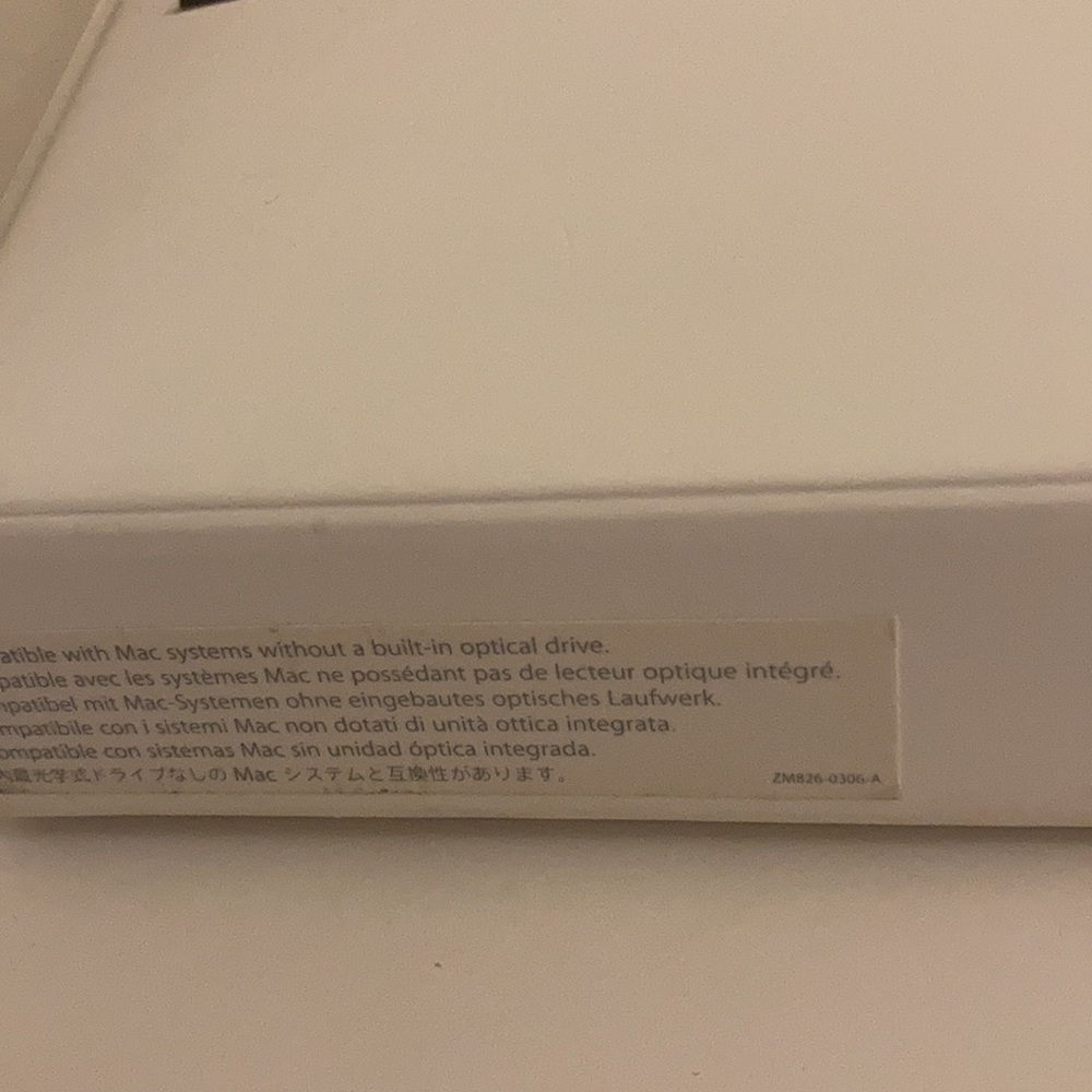 Brand New! Apple USB SuperDrive - Picture 3 of 10